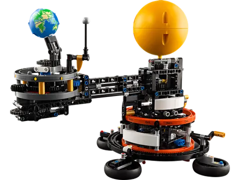 LEGO 42179 Planet Earth and Moon in Orbit