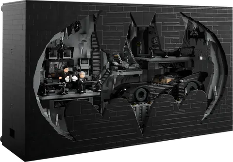 LEGO 76252 Batcave Shadowbox