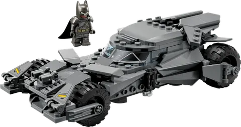 LEGO 76331 Batman v Superman Batmobile