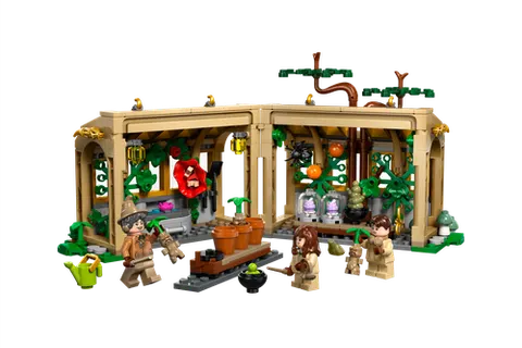 LEGO 76445 Hogwarts Castle: Herbology Class