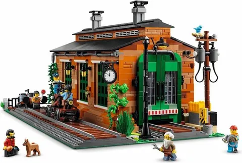 LEGO 910033 Old Train Engine Shed